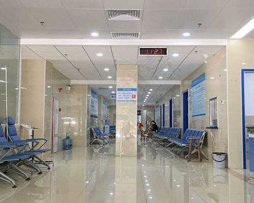 宁认干儿子也不自己生娃，称要找人代生，刘嘉玲至今无子真相揭秘